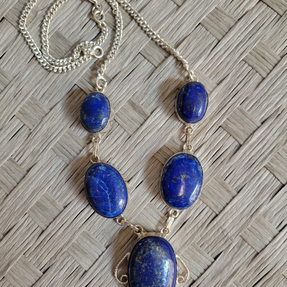 Elegant Unique Blue Lapis Lazuli Stone and Silver Necklace - Picture 9 of 9
